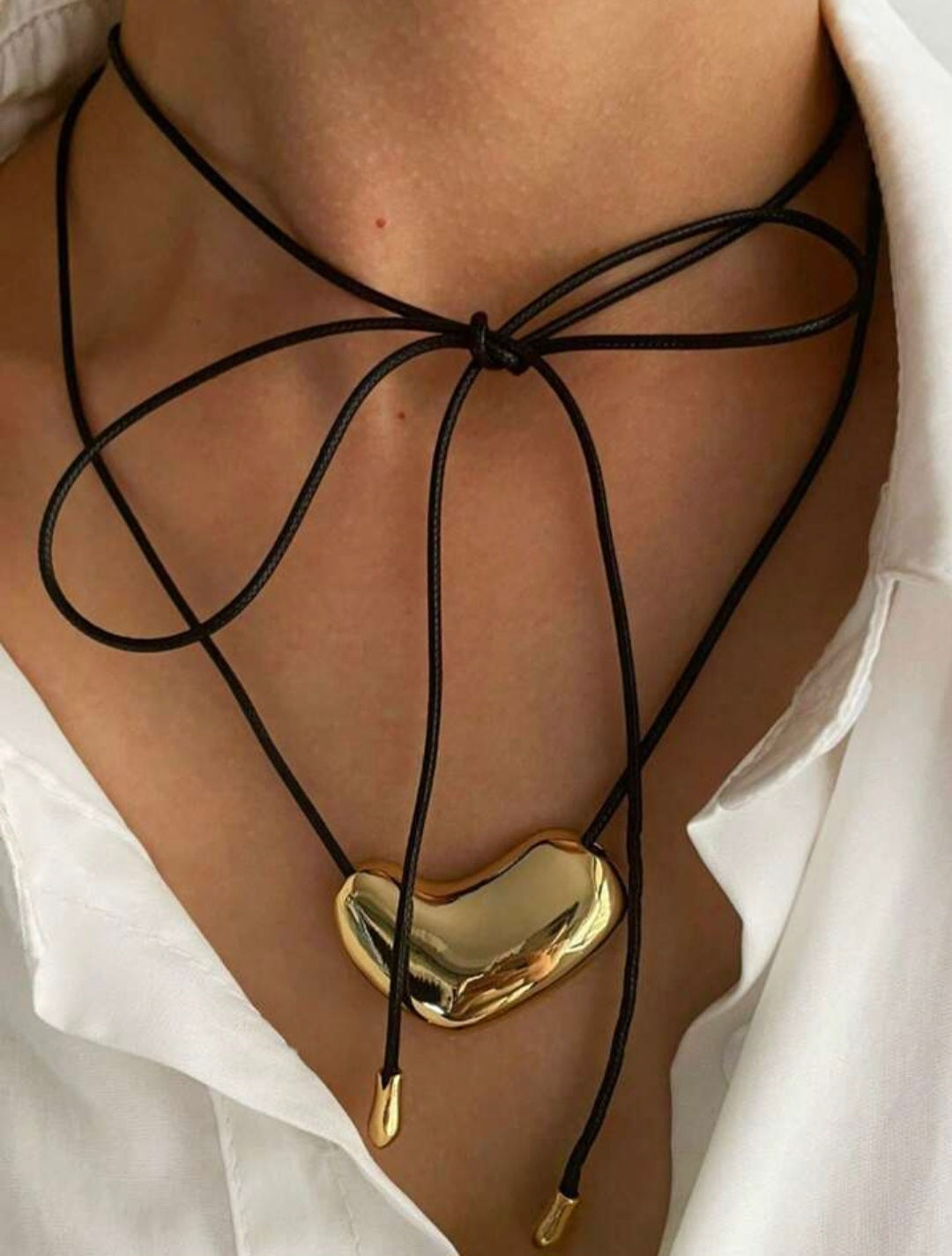 Collier Pendentif Géométrique en Alliage de Zinc pour Femme – Idéal pour les Soirées et l'Élégance Quotidienne